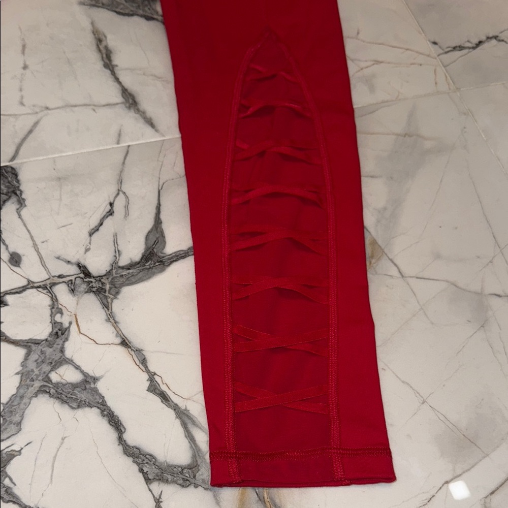 Victoria Secret Sport Red Lace up
Knockout Legging like NEW ❤️ Small - Picture 5 of 17